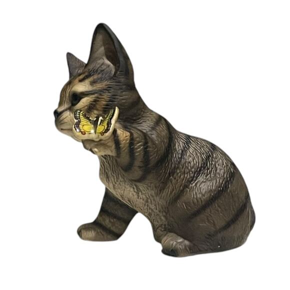House of Global Art Other - Vintage Harvey Knox Cat with Butterfly Figurine 8C83 House of Global Art Japan